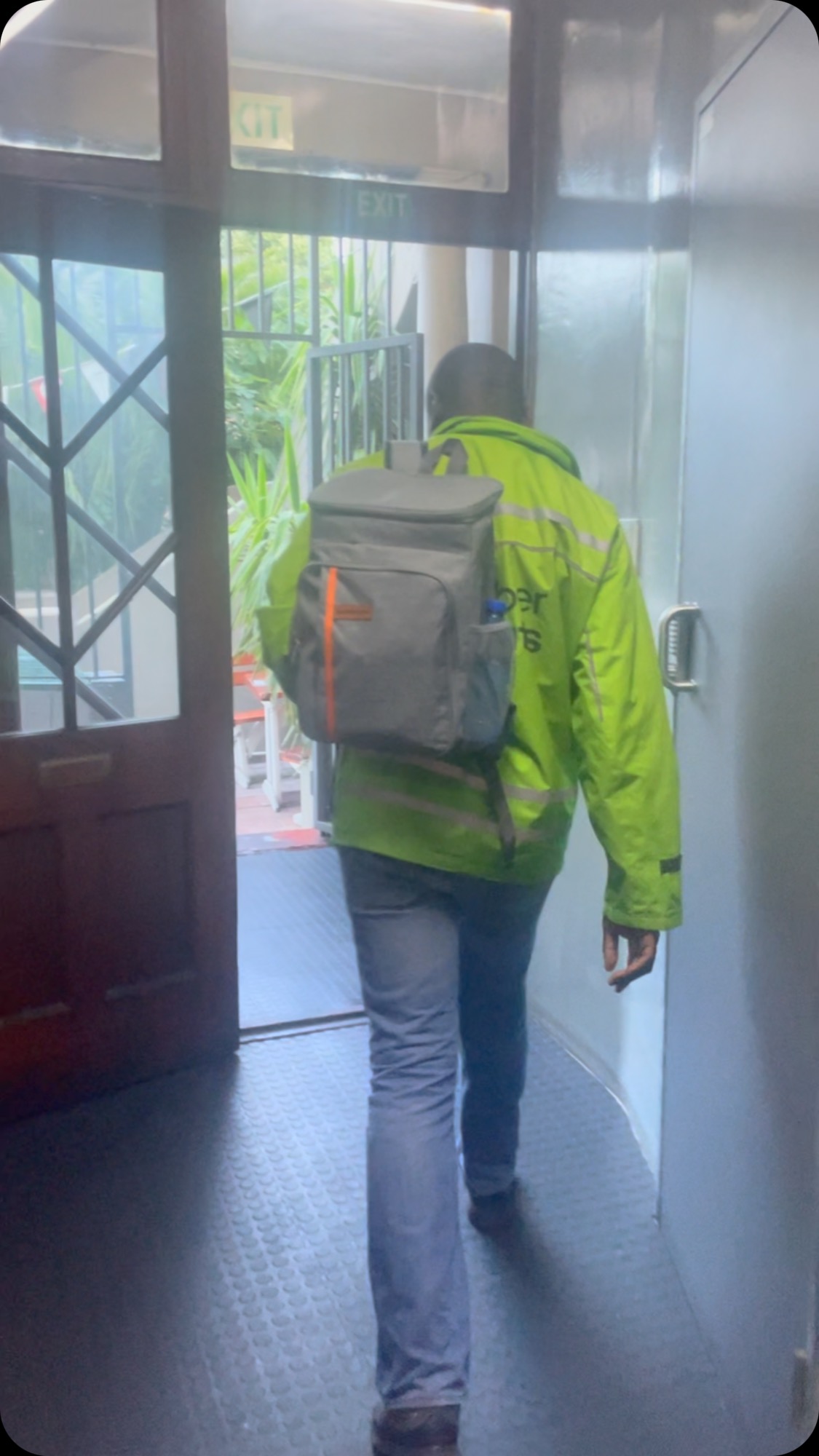 And just like that, our first Basketcase backpack is on its way to its first hike up Table Mt. 🥺🥳 
Order your picnic backpack on Uber Eats, delivered to the start of your hike 🧀🍇🍯🥾🌱
https://www.order.store/store/basketcase/EPxE-1xKUBGnB1RN0XmOYA
#cheeseboard #picnic #hikingadventures